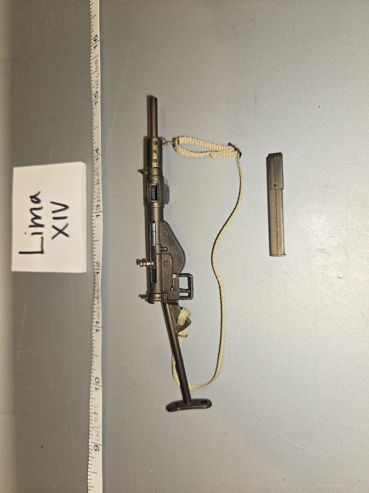 1:6 Scale WWII British Sten Gun