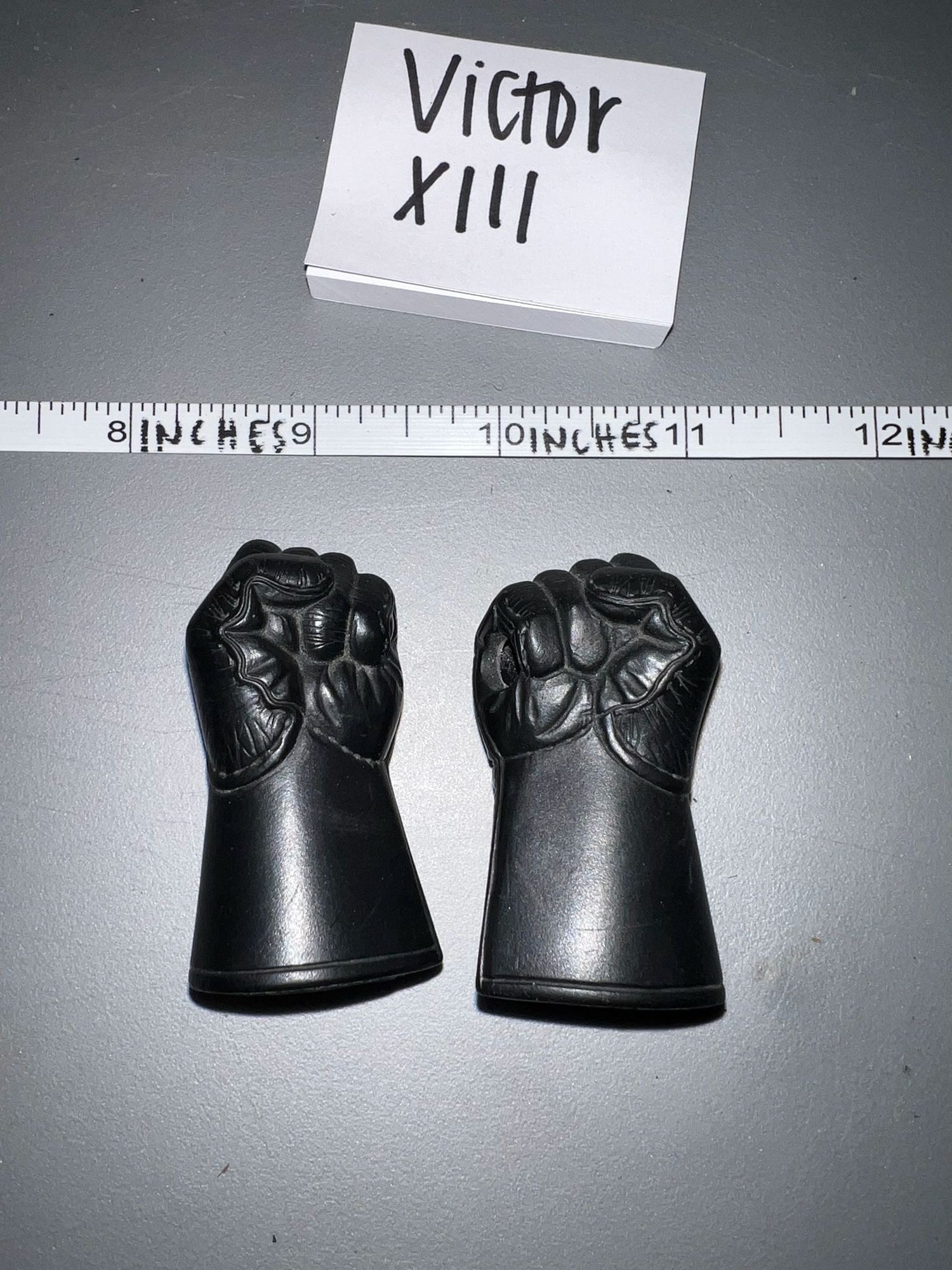 1/6 Scale Star Wars Darth Vader Gloved Hands