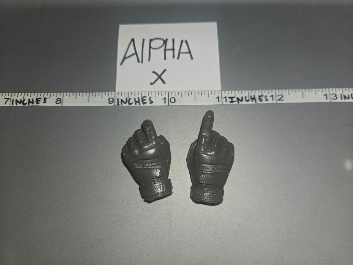 1:6 Scale Modern Gloved Hands