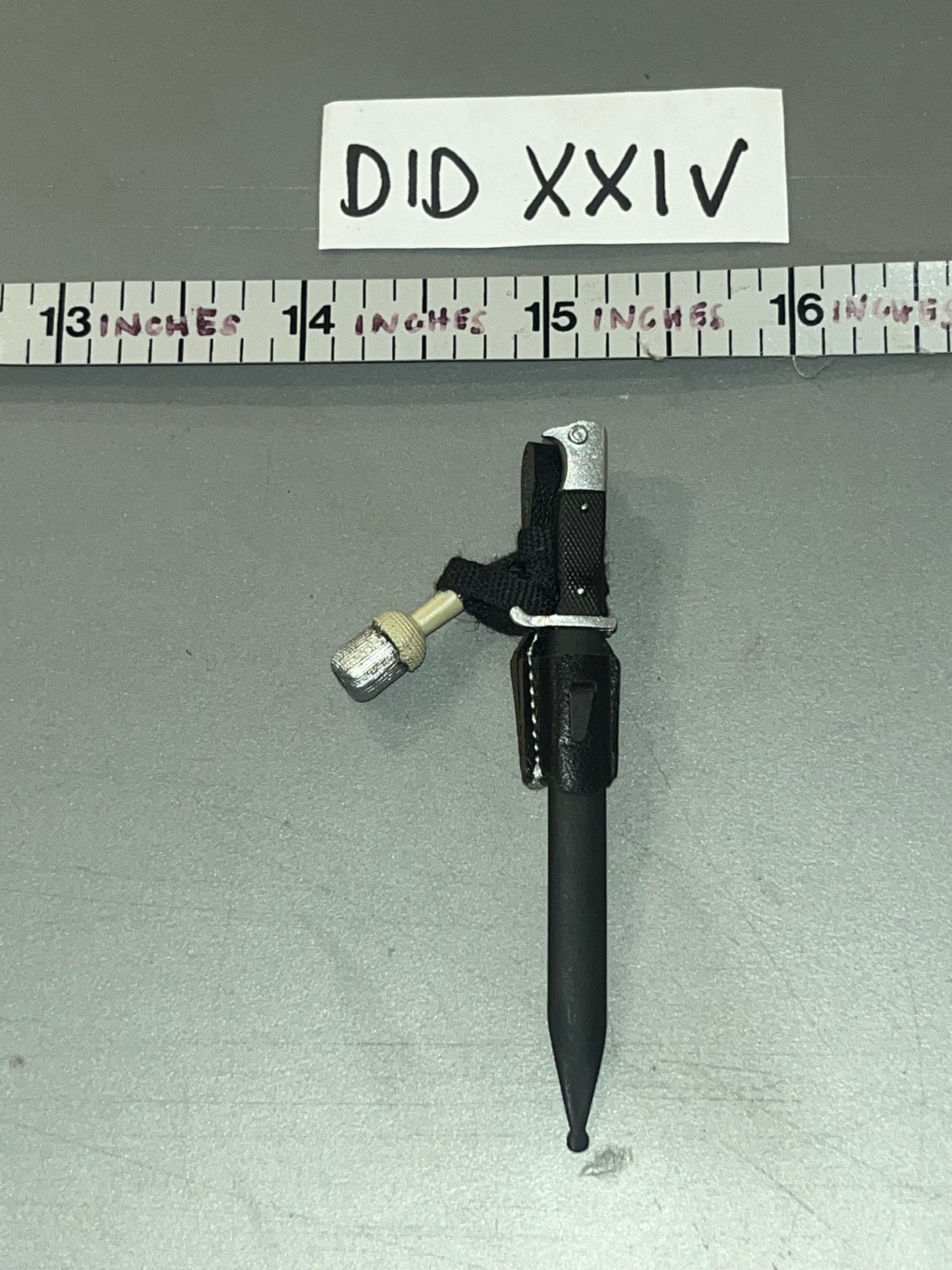 1/6 Scale WWII German Dress Bayonet - DID D80193 Cavalry Standard Bearer Anselm