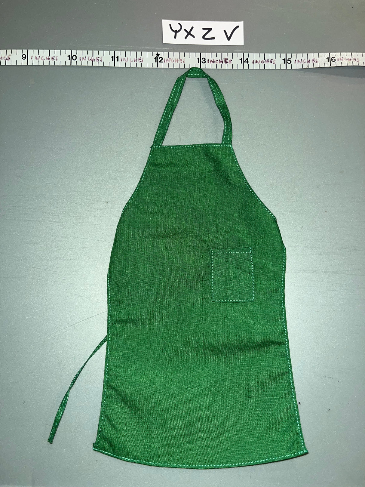 1:6 Scale Apron - Batman 1960s Alfred - Comic Book Mars Toys - Civilian