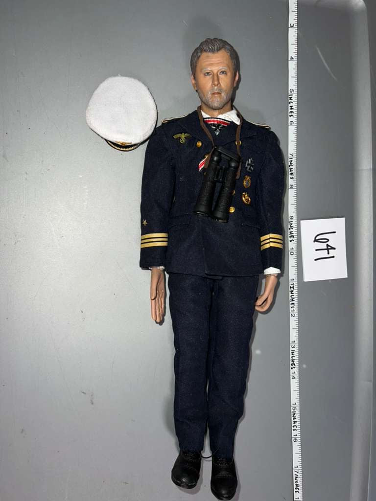 1:6 Scale WWII German Kriegsmarine Officer Dressed Figure