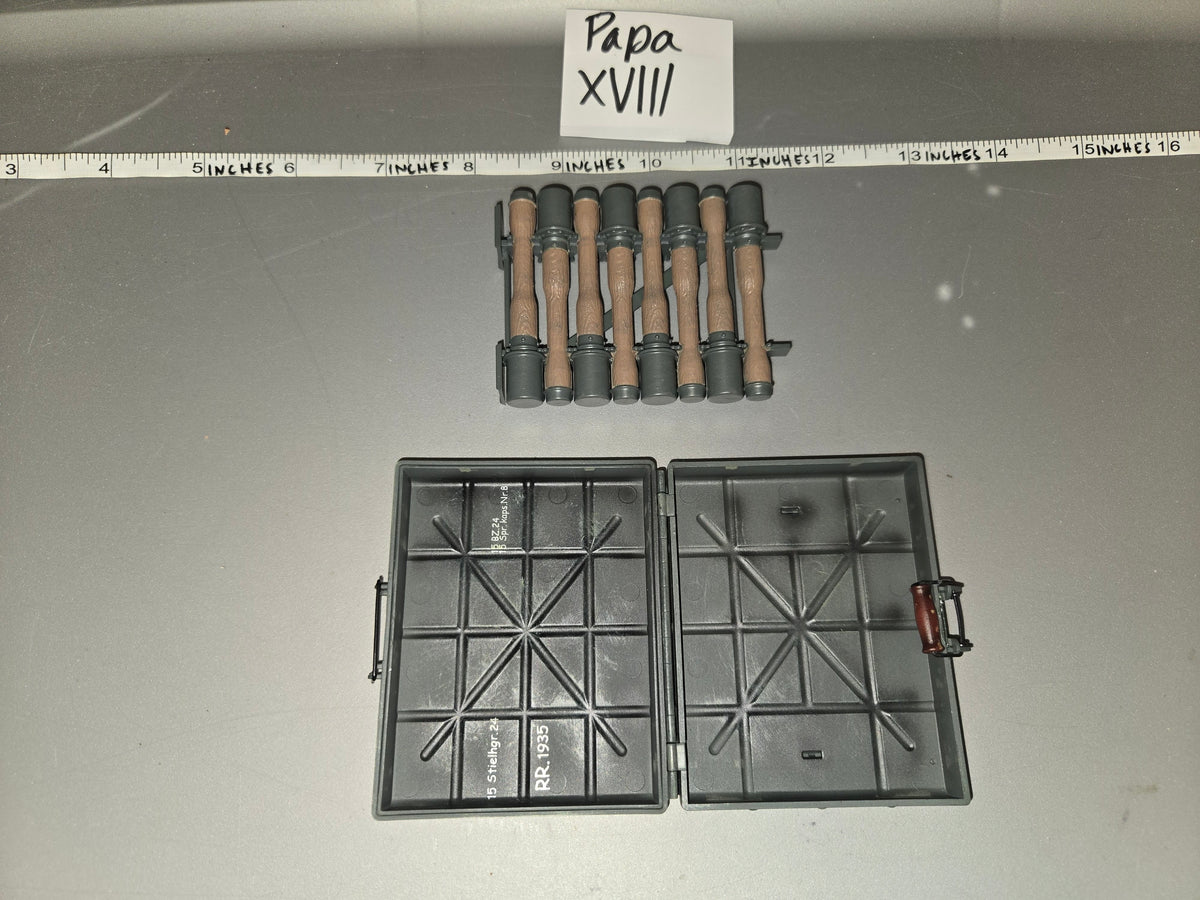 1/6 WWII German Grenade Case