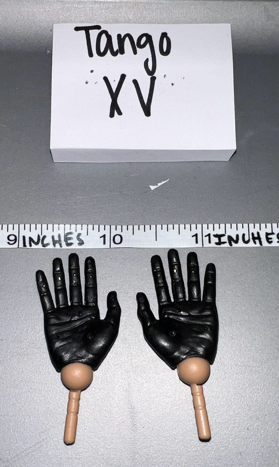 1/6 Scale Modern Gloved Hand Set