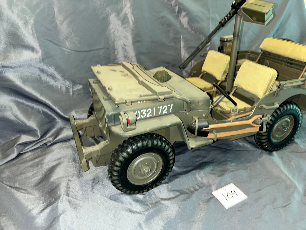 1/6 Scale WWII US Jeep - Ultimate Soldier - Weathered