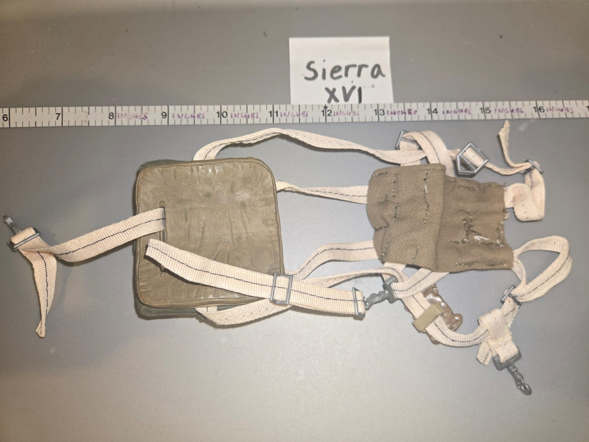 1:6 Scale WWII US Pilot Aviator Parachute