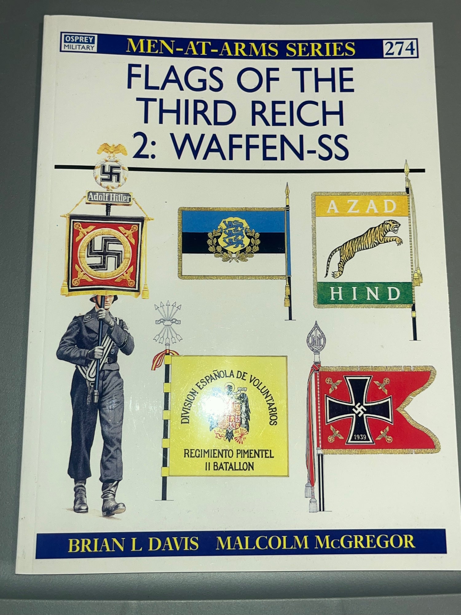 Osprey: FLAGS OF THE THIRD REICH 2: WAFFEN-SS