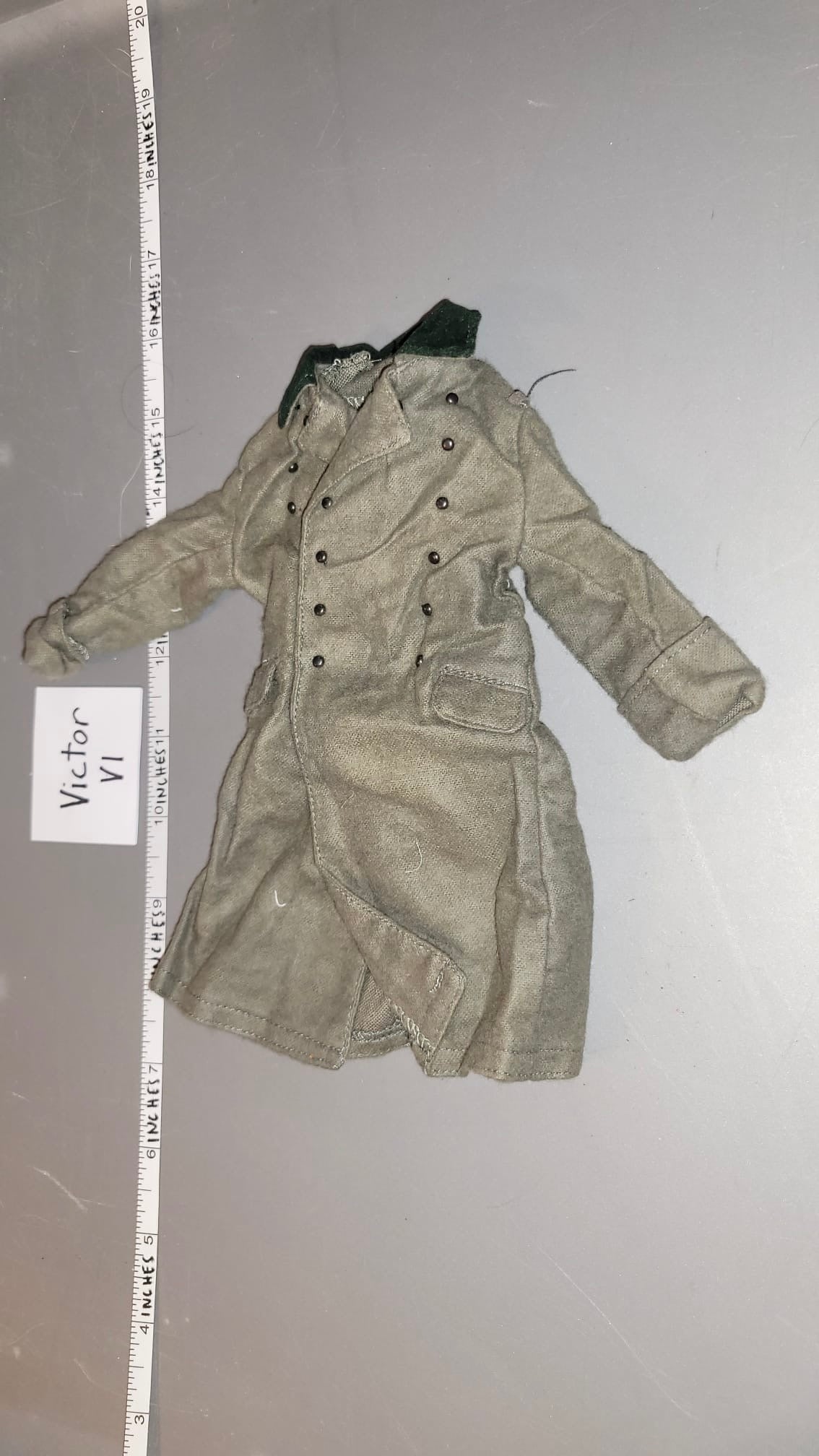 1:6 WWII German Greatcoat