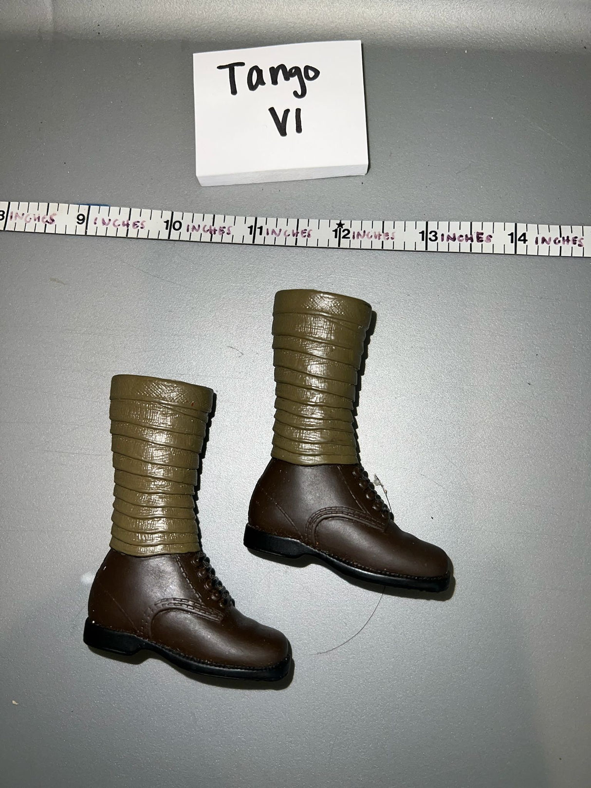 1/6 World War One US Boots and Gaiters