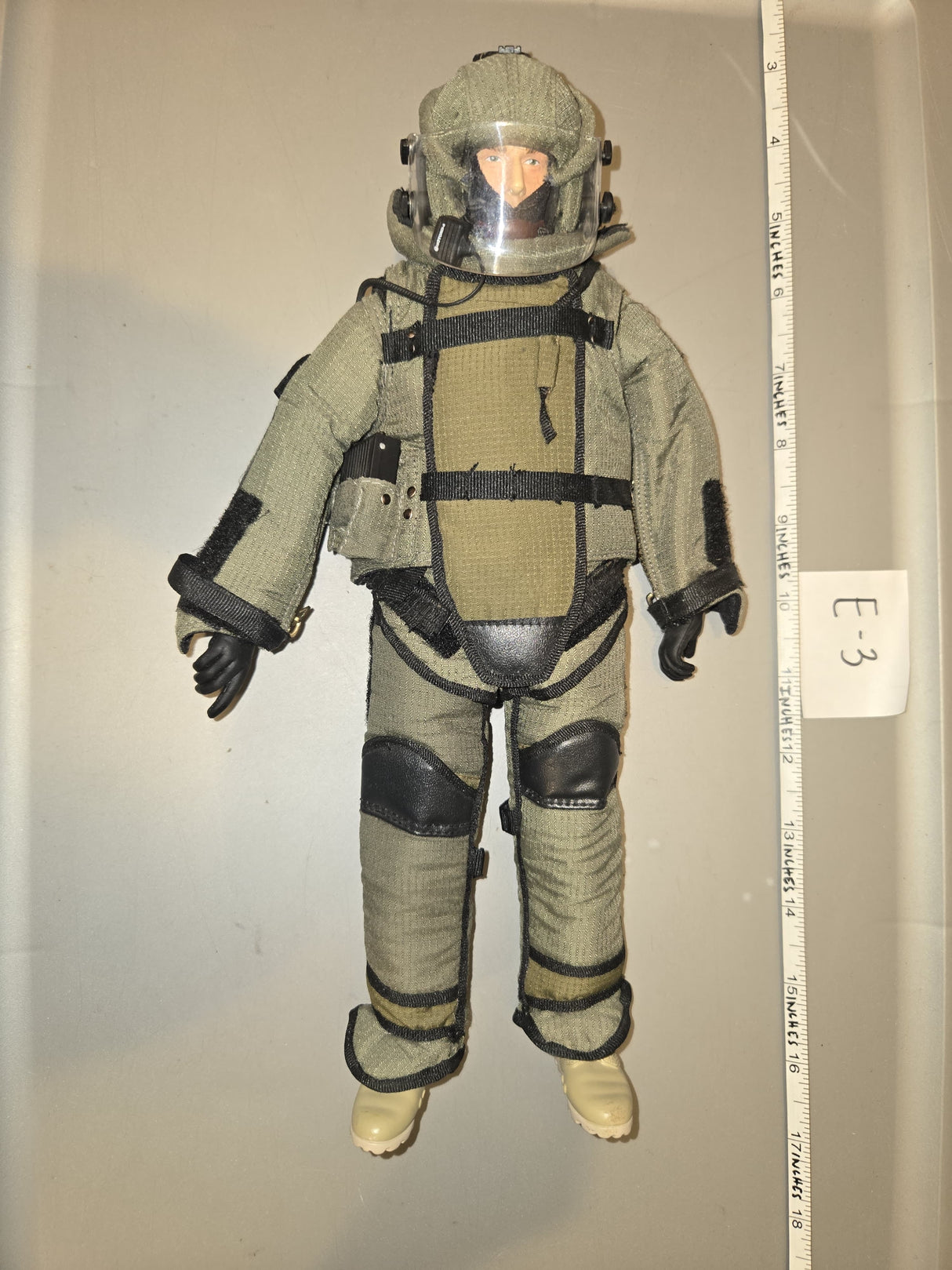 1:6 Scale Modern Era EOD Bomb Disposal Technician Figure - Dressed Figure - Dragon