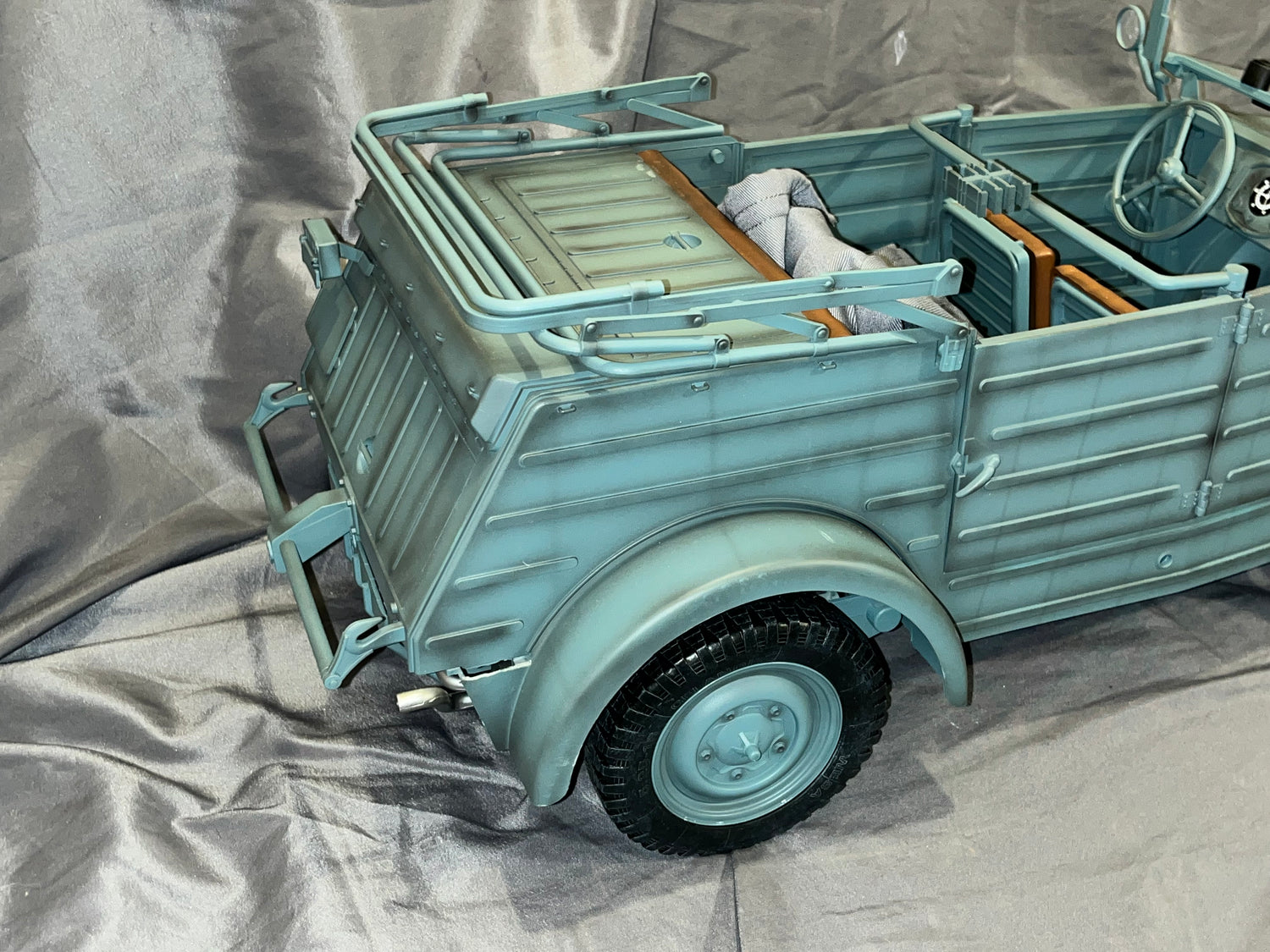 1/6 Scale WWII German Kubelwagon - Dragon - New