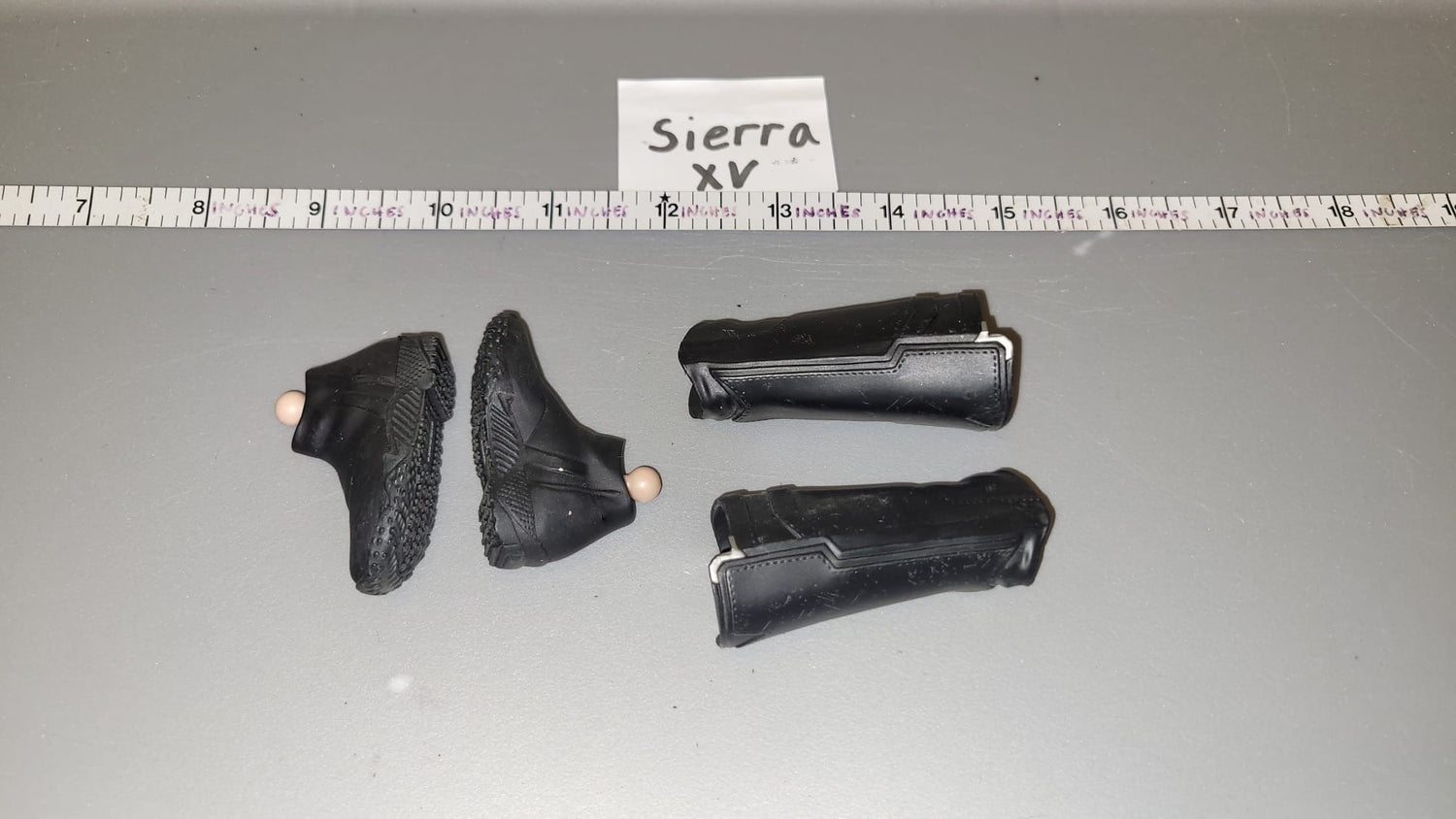 1/6 Scale Science fiction Boots - Marvel Hot Toys