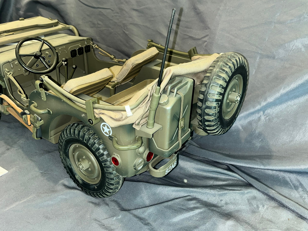 1/6 Scale WWII US Jeep - Ultimate Soldier - Weathered