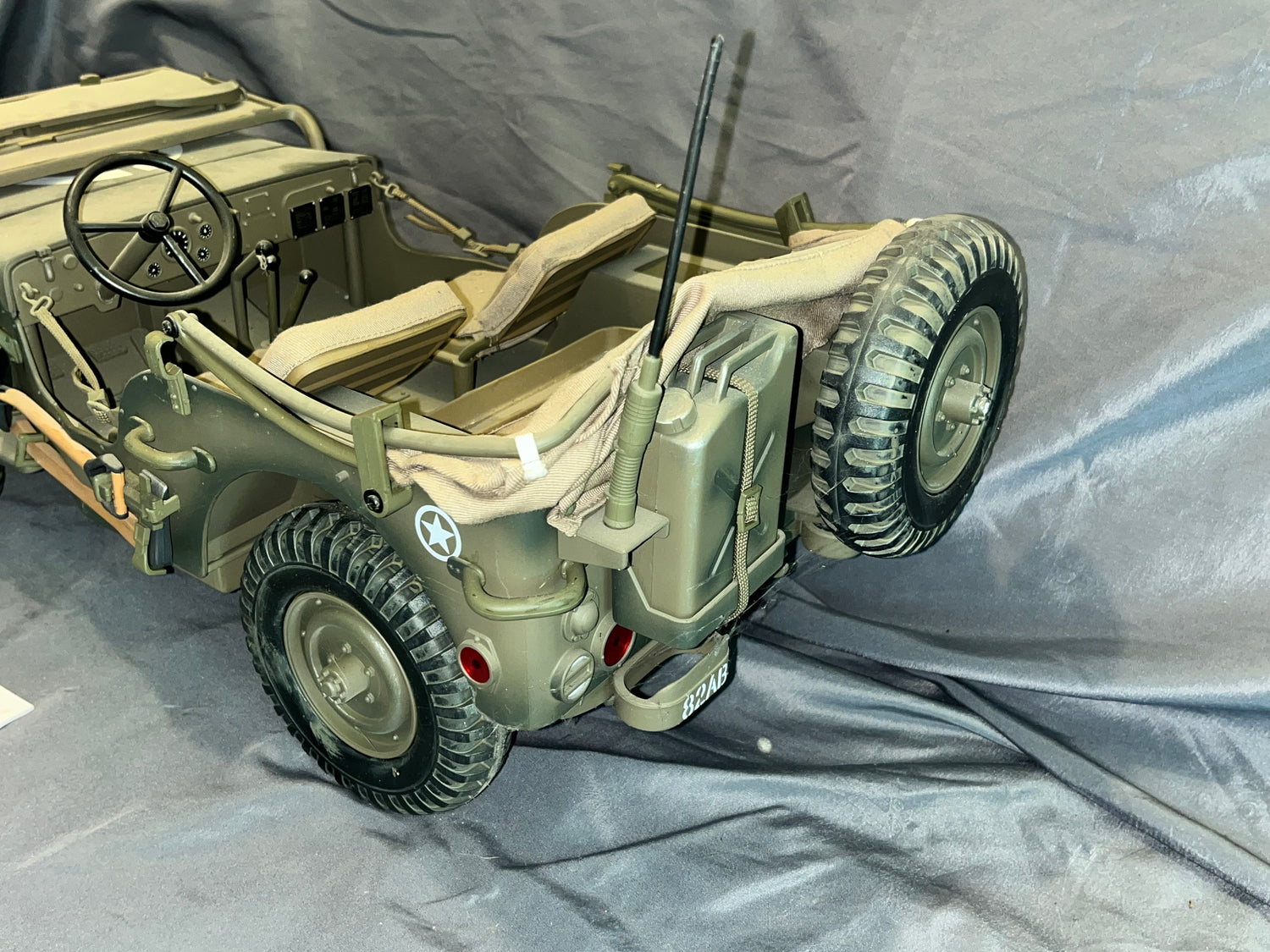 1/6 Scale WWII US Jeep - Ultimate Soldier - Weathered