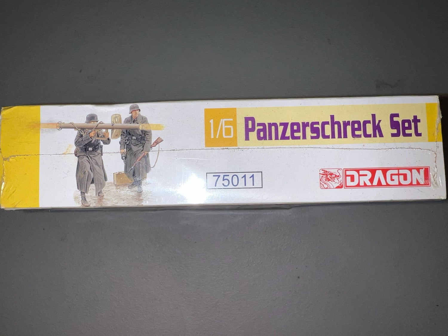 1/6 Scale WWII German Panzershrek Model Kit - Dragon