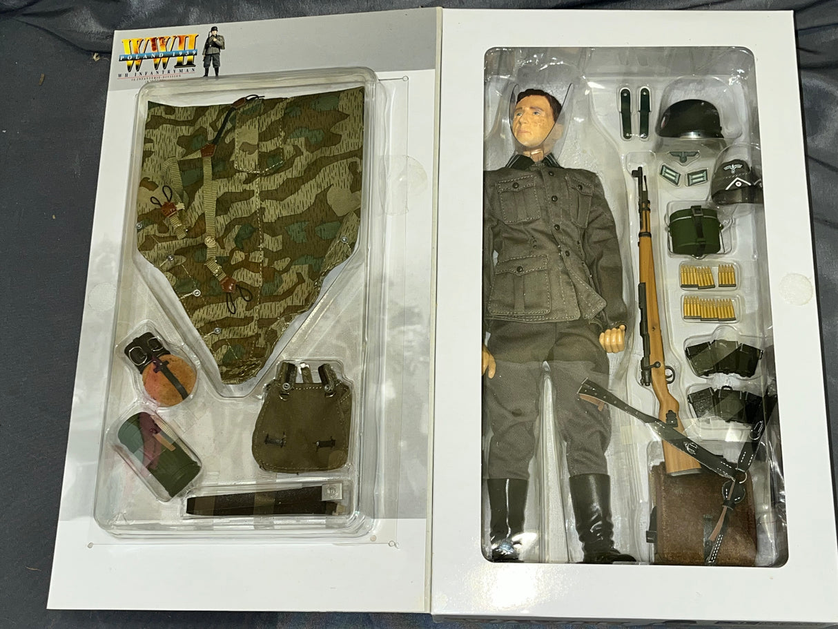 1/6 Scale WWII GERMAN Infantryman Hans Leiter DX09 - NIB Dragon