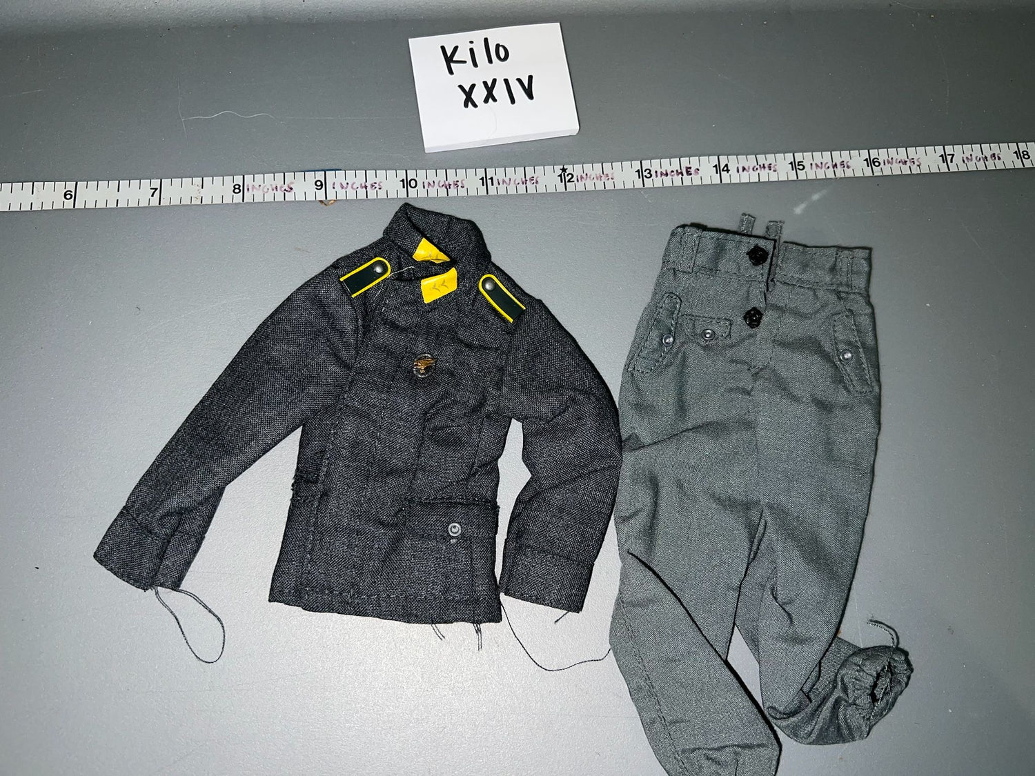 1/6 Scale WWII German Luftwaffe Fallschirmjäger Uniform