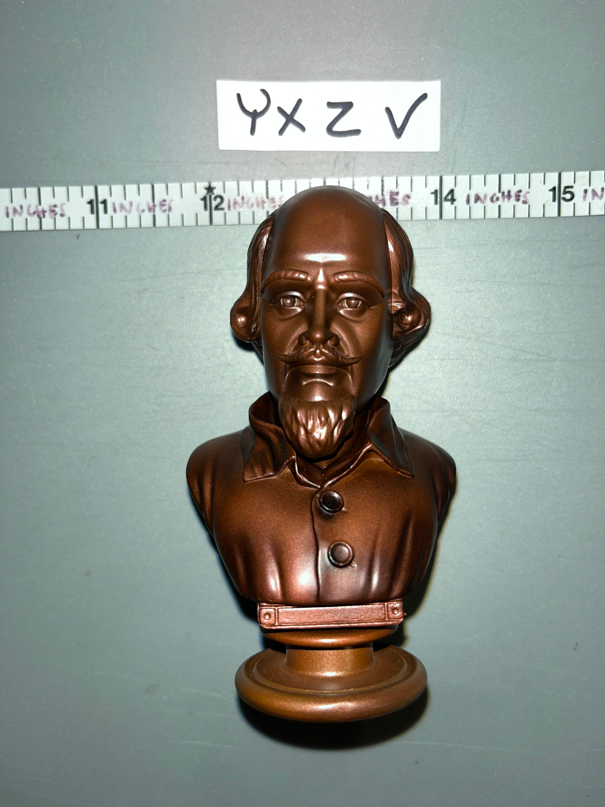 1:6 Scale Statute with Hidden Switch - Batman 1960s Alfred - Comic Book Mars Toys - Civilian