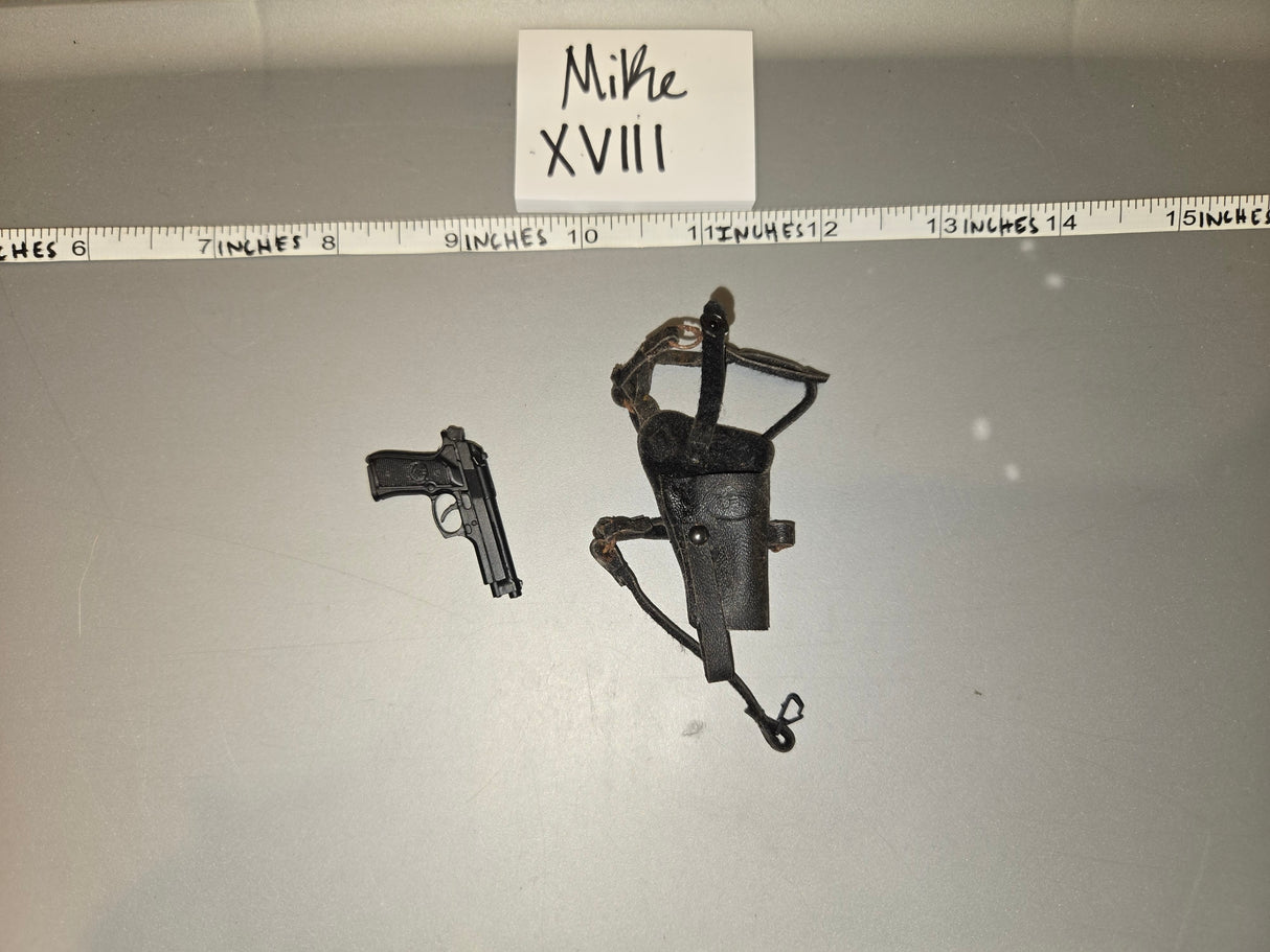 1/6 Scale Modern US Pistol and Shoulder Holster - Rusted