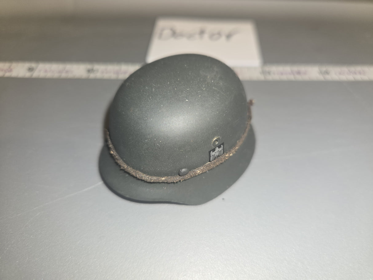 1/6 WWII German Metal Helmet