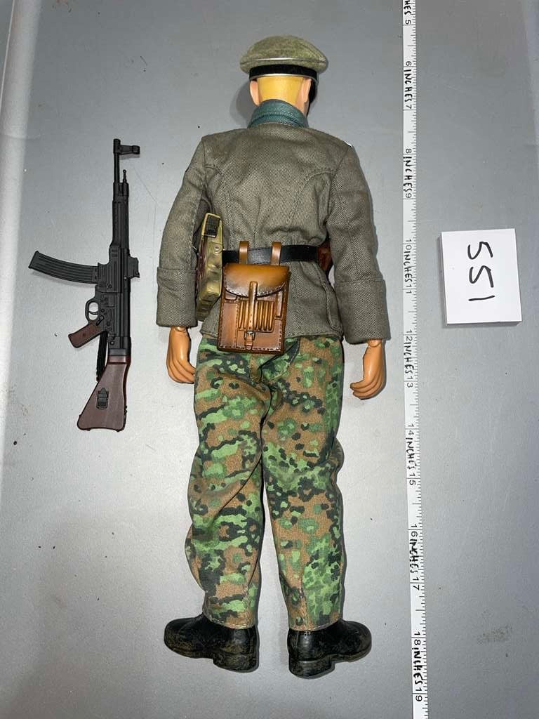 1:6 Scale WWII German Waffen Grenadier Dressed Figure -