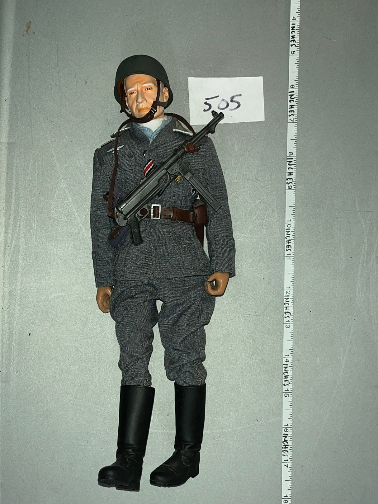 1:6 Scale WWII German Fallschirmjager Paratrooper Dressed Figure - Dragon