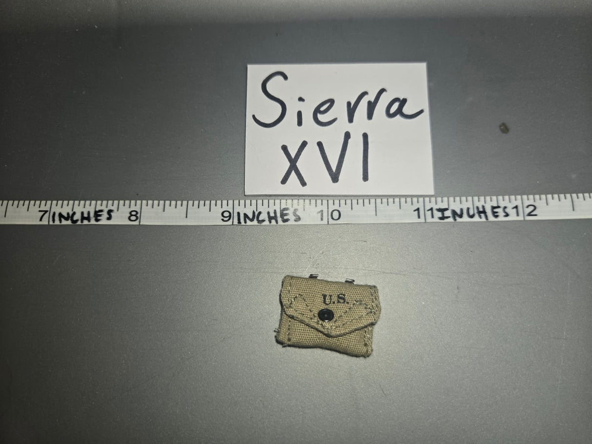 1/6 Scale WWII US First Aid Pouch