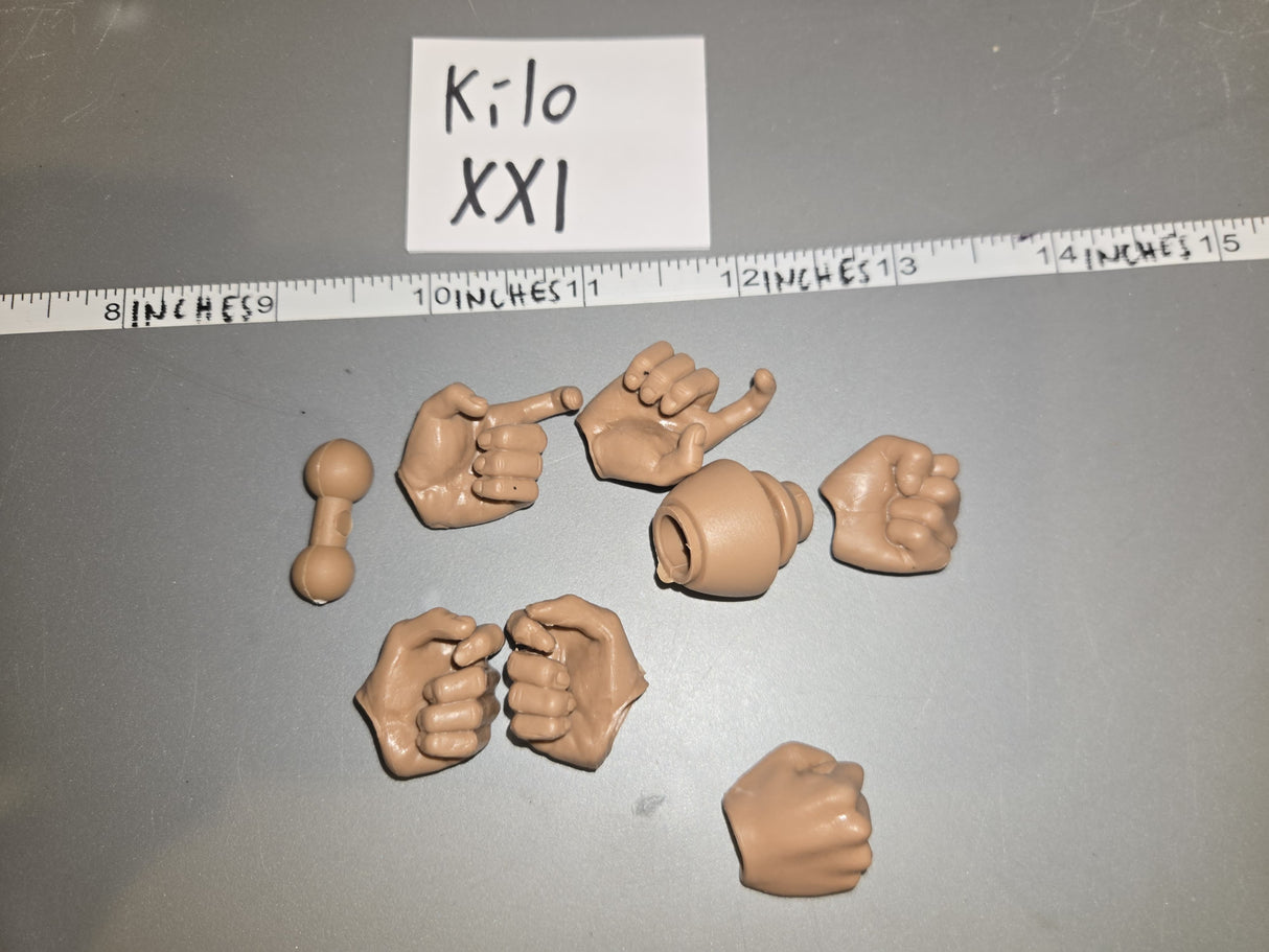 1/6 Scale Nude Figure Hand Lot