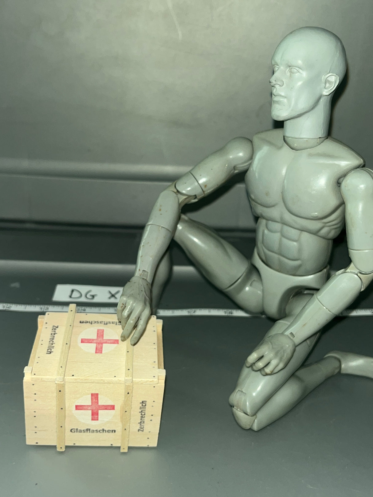 1/6 Scale WWII German Medical Crate - Dale Guyer