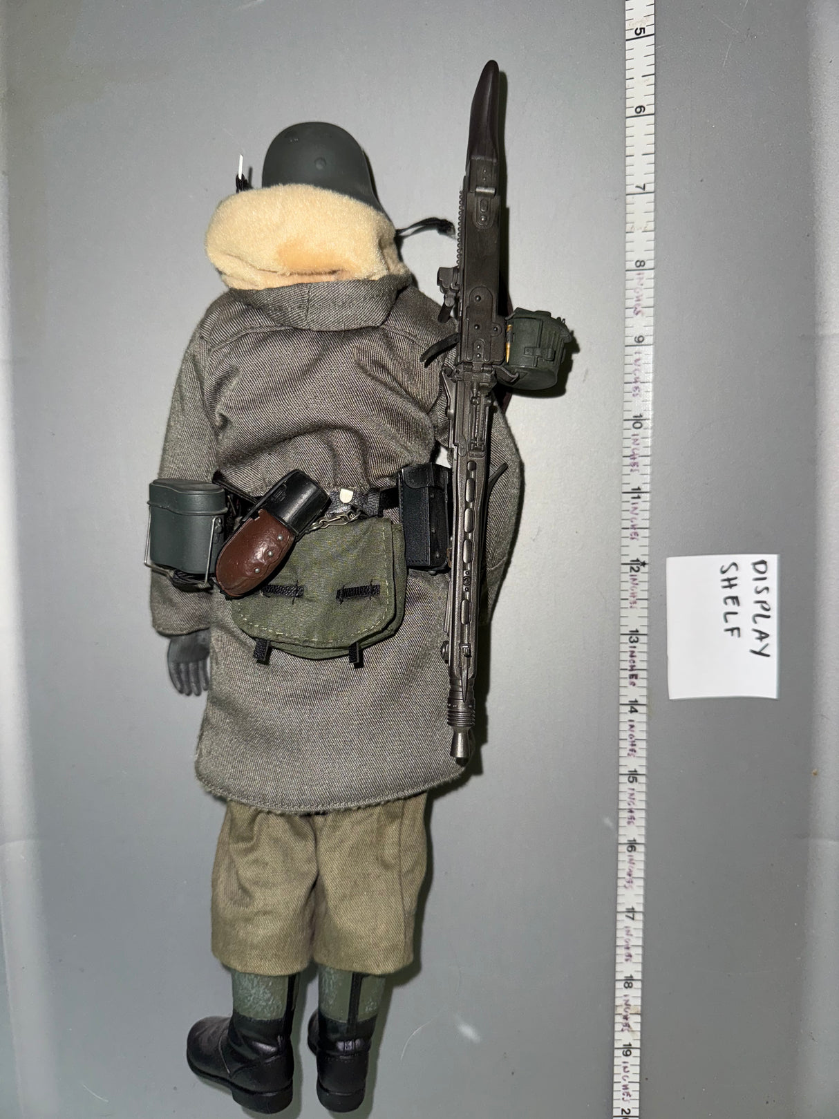 1:6 Scale WWII German Grenadier Machine Gunner Winter Kharkov - Dragon (*2Z)