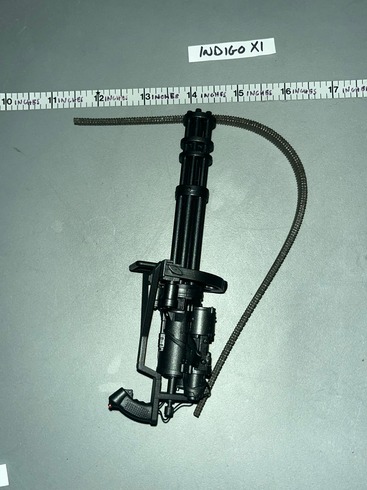 1/6 Scale Modern Era Terminator Arnold Schwarzenegger Minigun - Present Toys