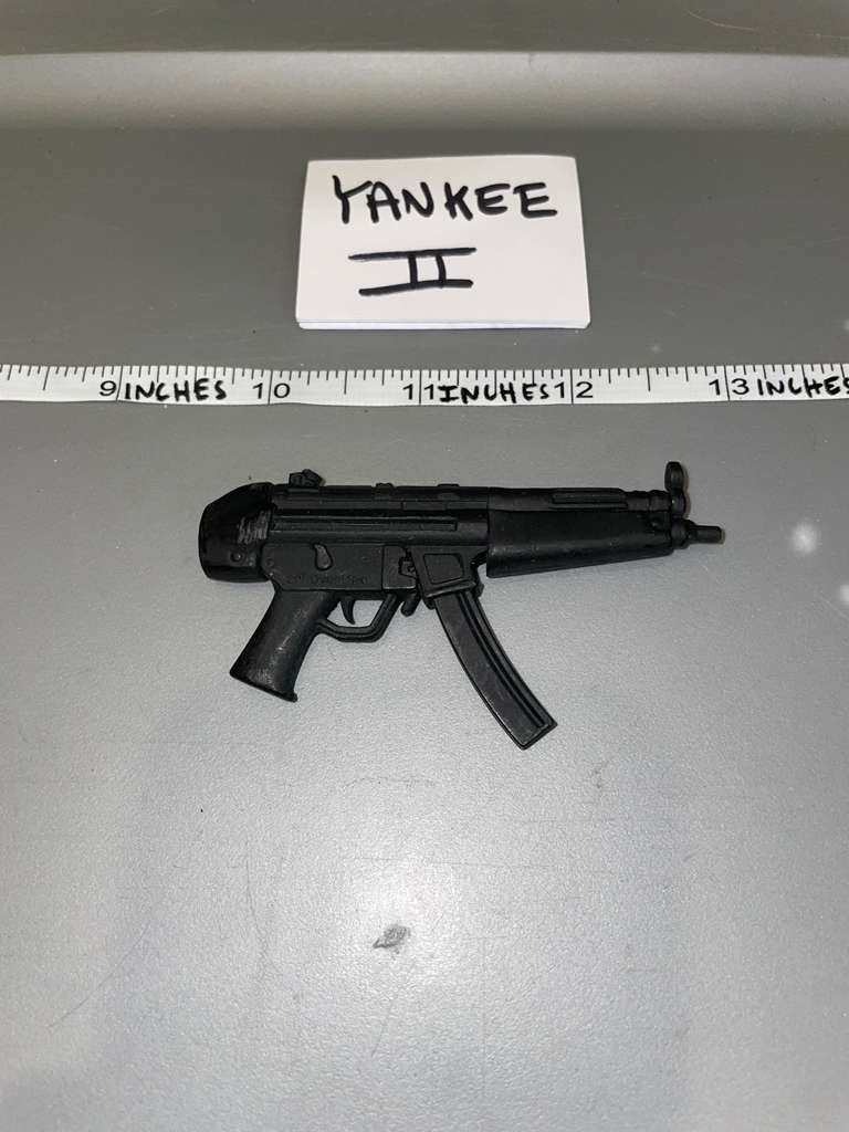 1/6 Scale Modern MP-5 Submachine Gun