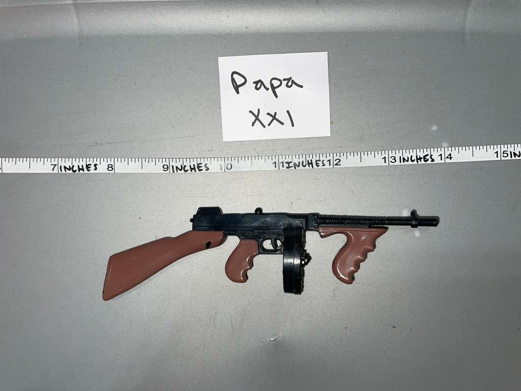 1/6 Scale WWII US Thompson Submachine Gun