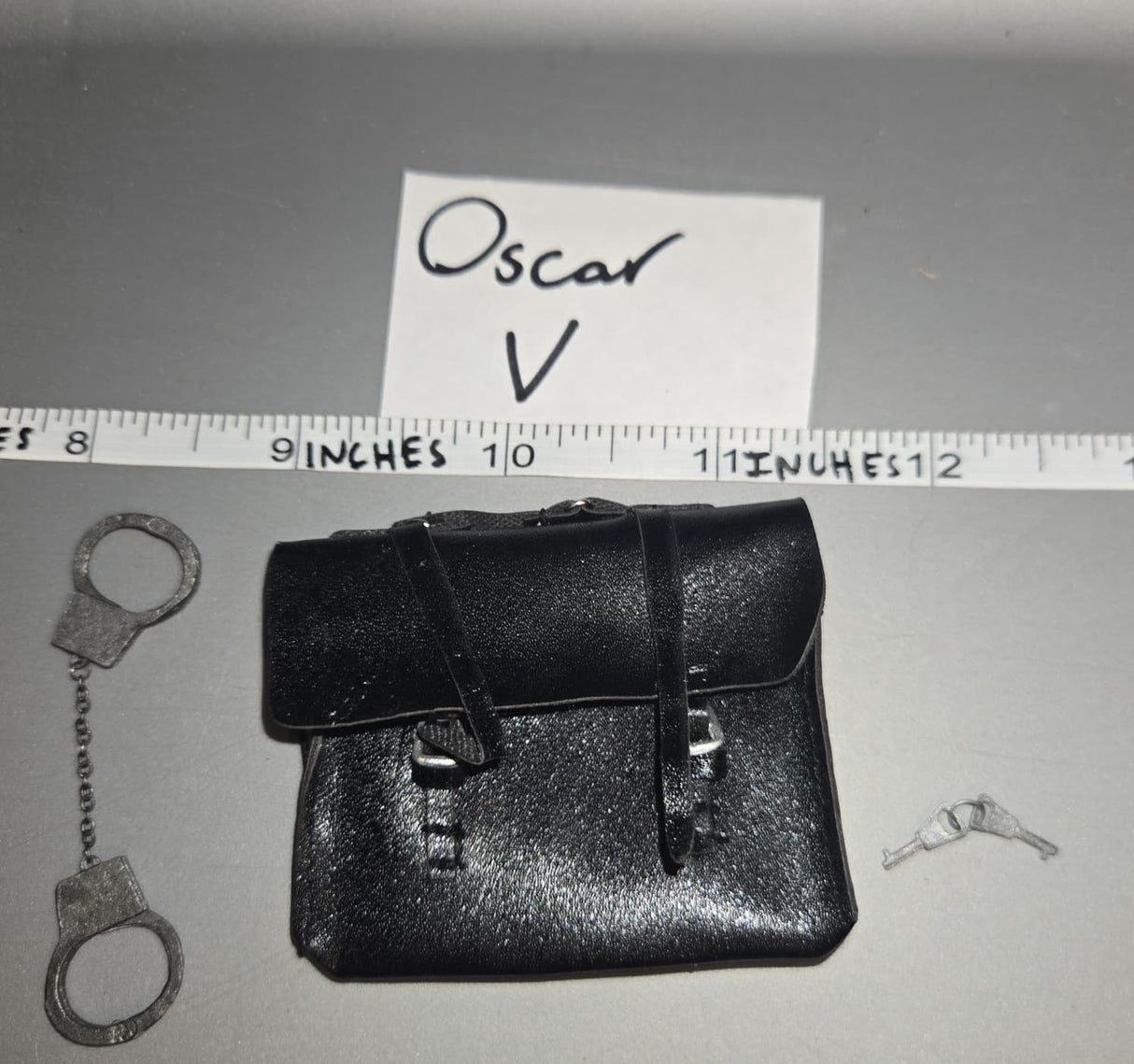 1/6 Scale WWII German Leather Briefcase and Handcuffs