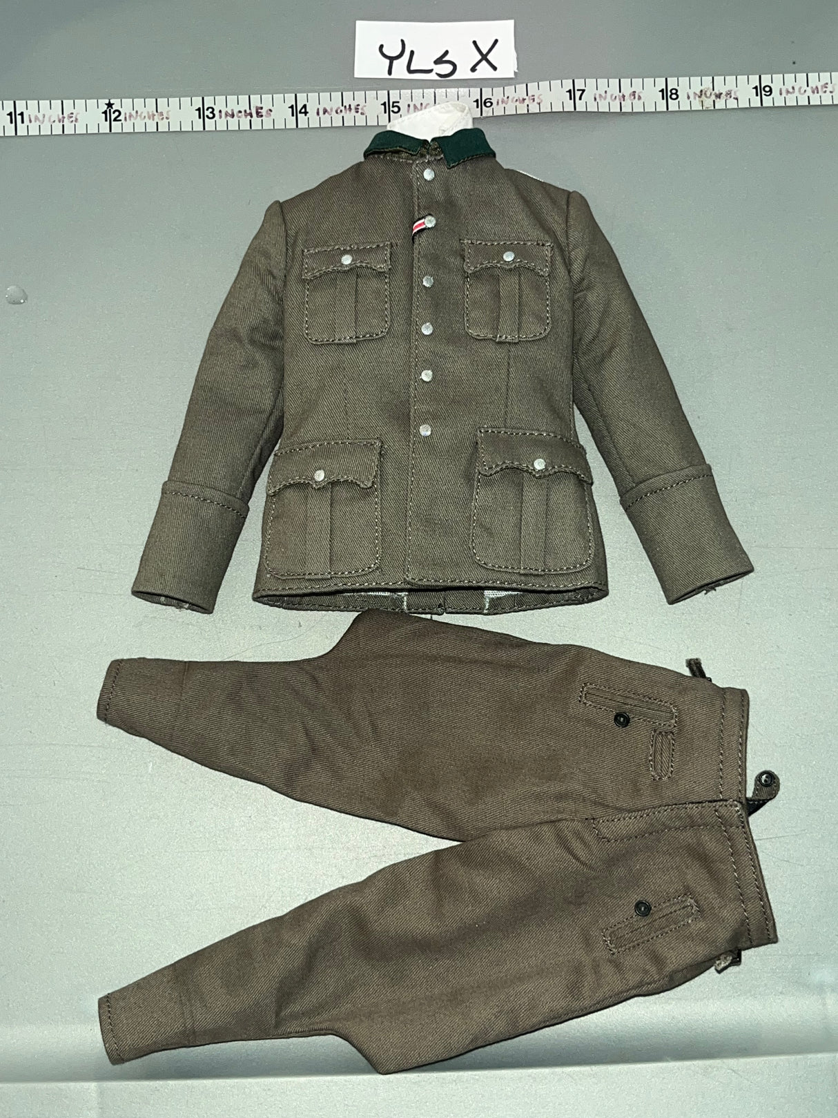 1:6 Scale WWII German Officer Uniform - Whitman - Facepool FP019
