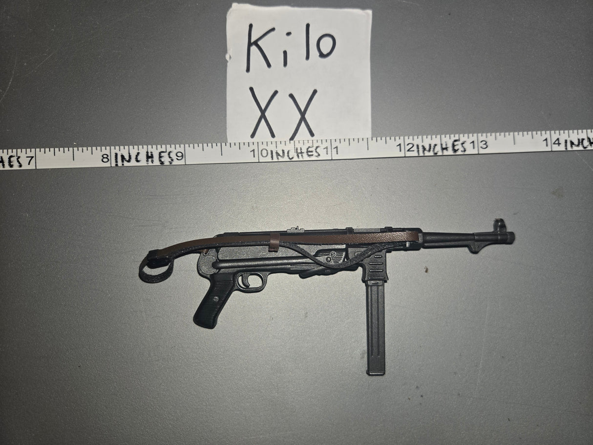 1/6 Scale WWII German MP-40