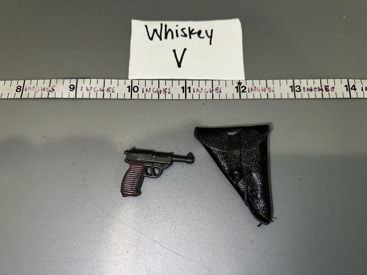 1/6 Scale WWII German Pistol and Holster