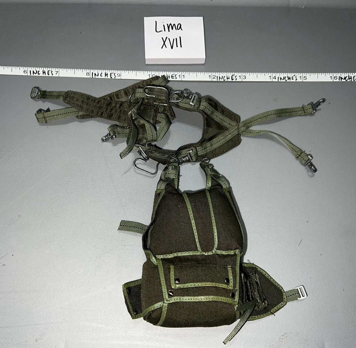 1:6 Scale Modern Halo Parachute Rig