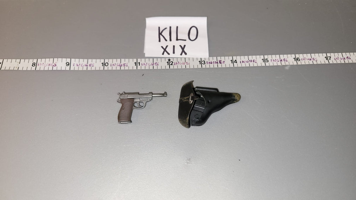 1/6 Scale WWII German Pistol and Holster