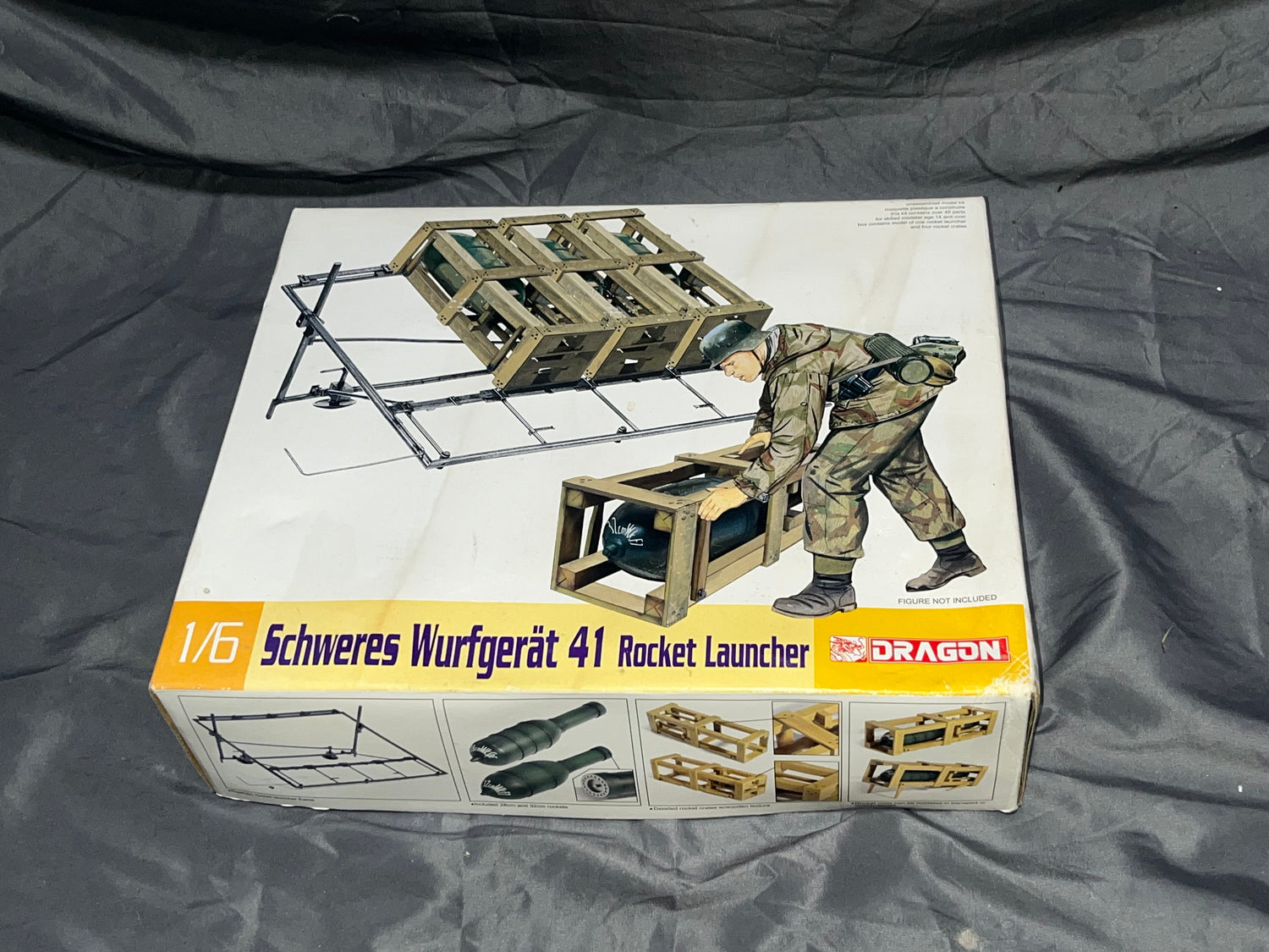 1/6 Scale WWII German Rocket Launcher Model Kit - Dragon