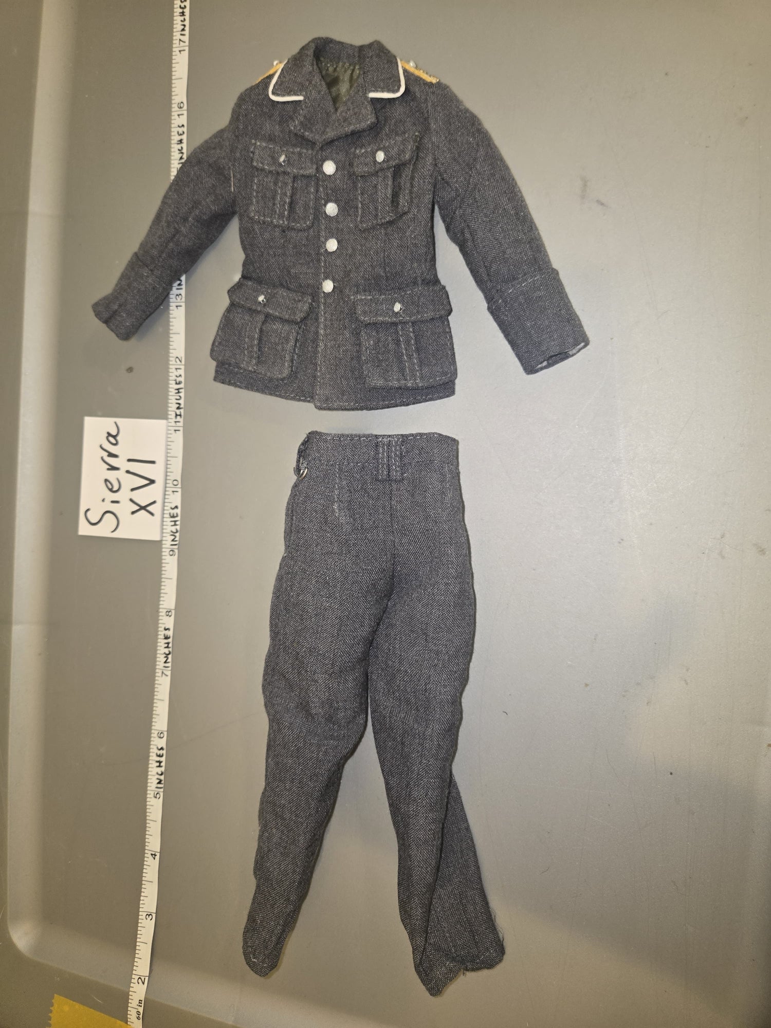 1/6 Scale WWII German Luftwaffe Uniform - DID