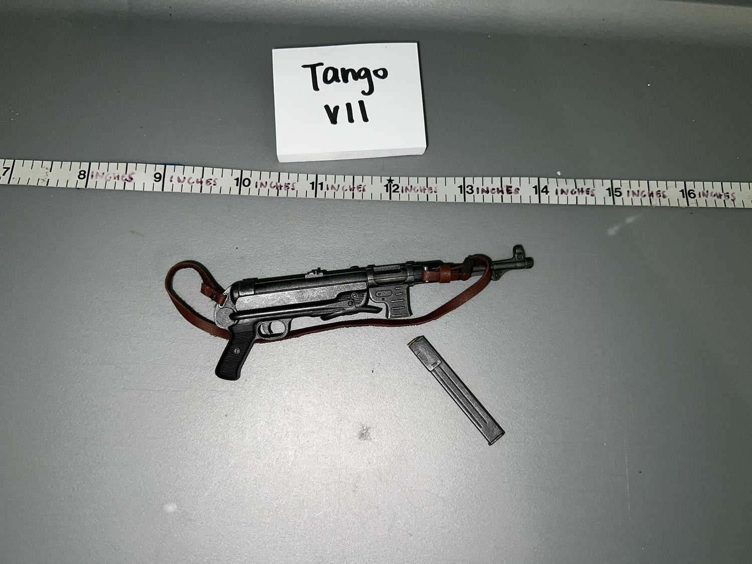 1/6 Scale WWII German MP-40