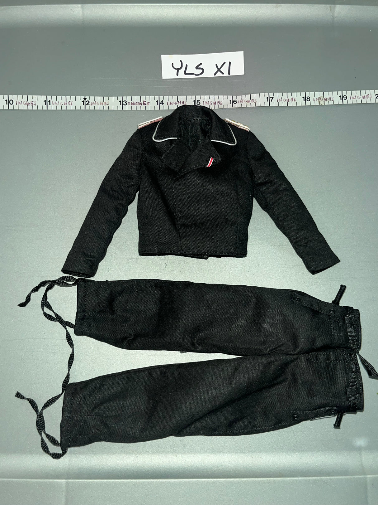 1:6 Scale WWII German Tanker Black Uniform - Whitman - Facepool FP019