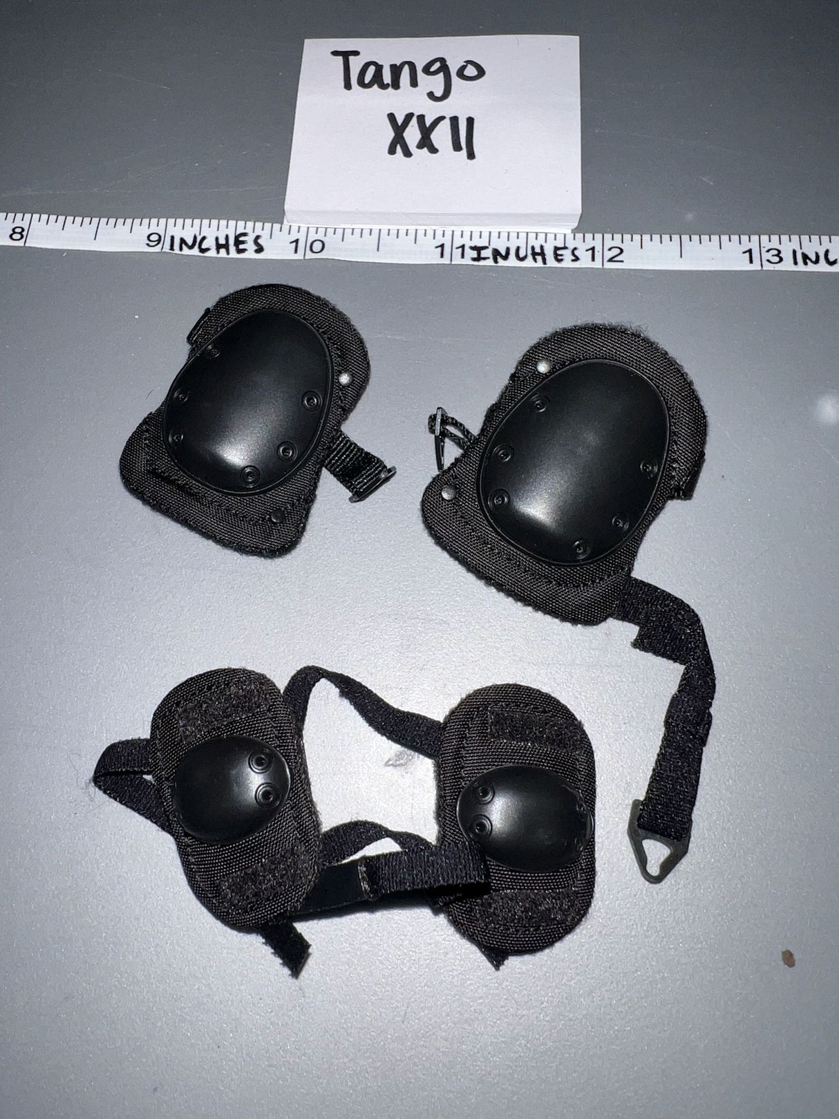 1/6 Scale Modern Era Knee and Elbow Pads