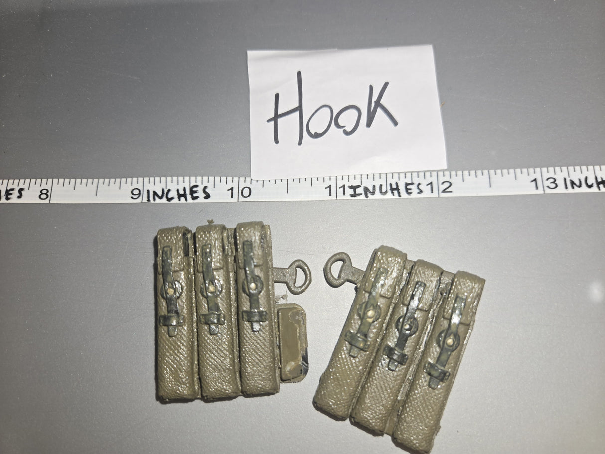 1/6 Scale WWII German MP-40 Pouches -