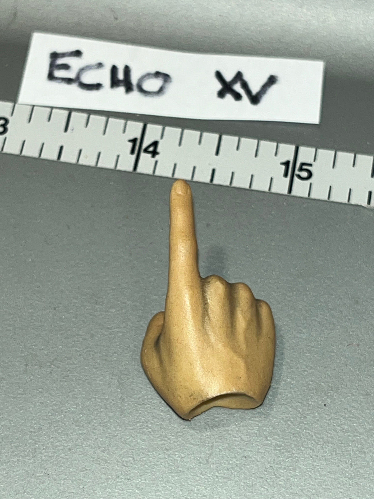 1/6 Scale DAM Hand - Pointing