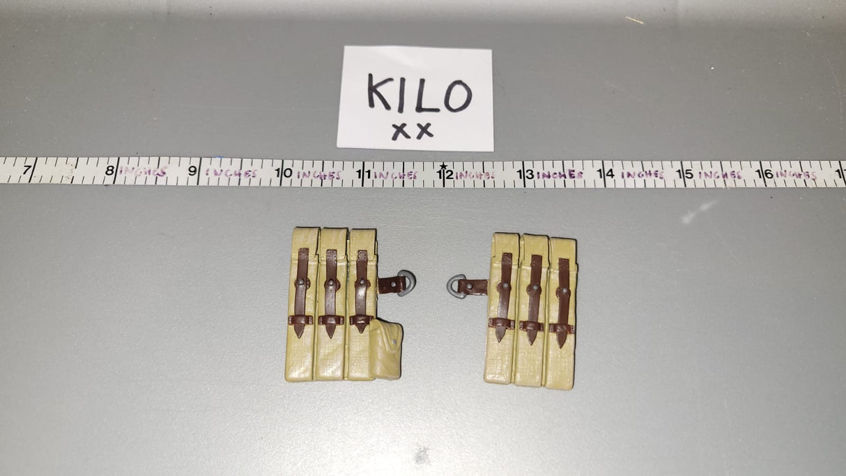 1/6 Scale WWII German MP-40 Pouches -