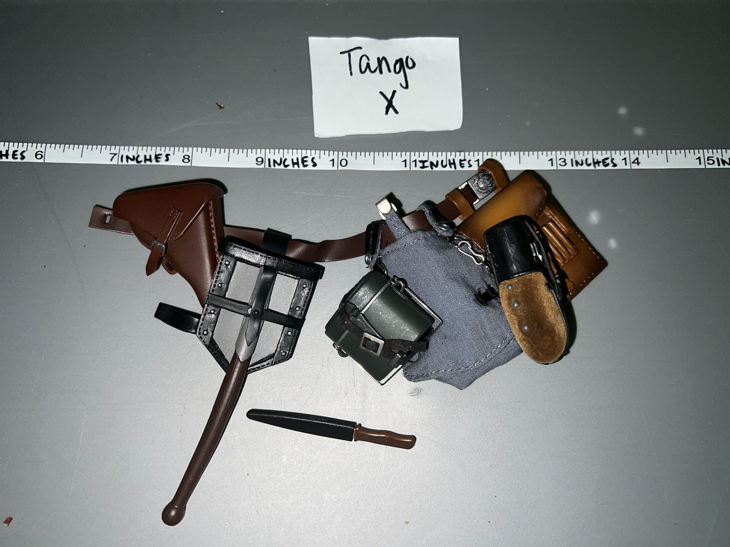 1/6 Scale WWII German Luftwaffe Fallschirmjager Field Gear Lot