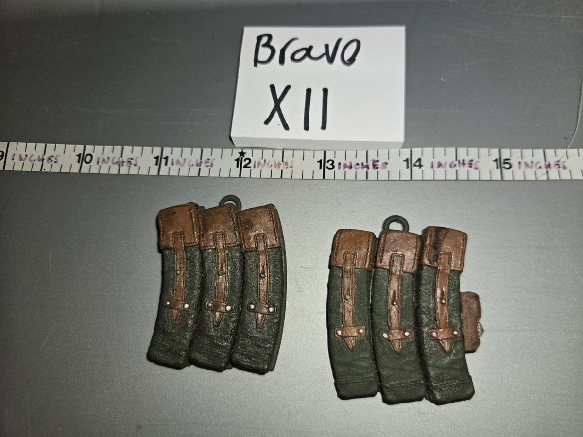 1:6 Scale WWII German MP-44 Pouches
