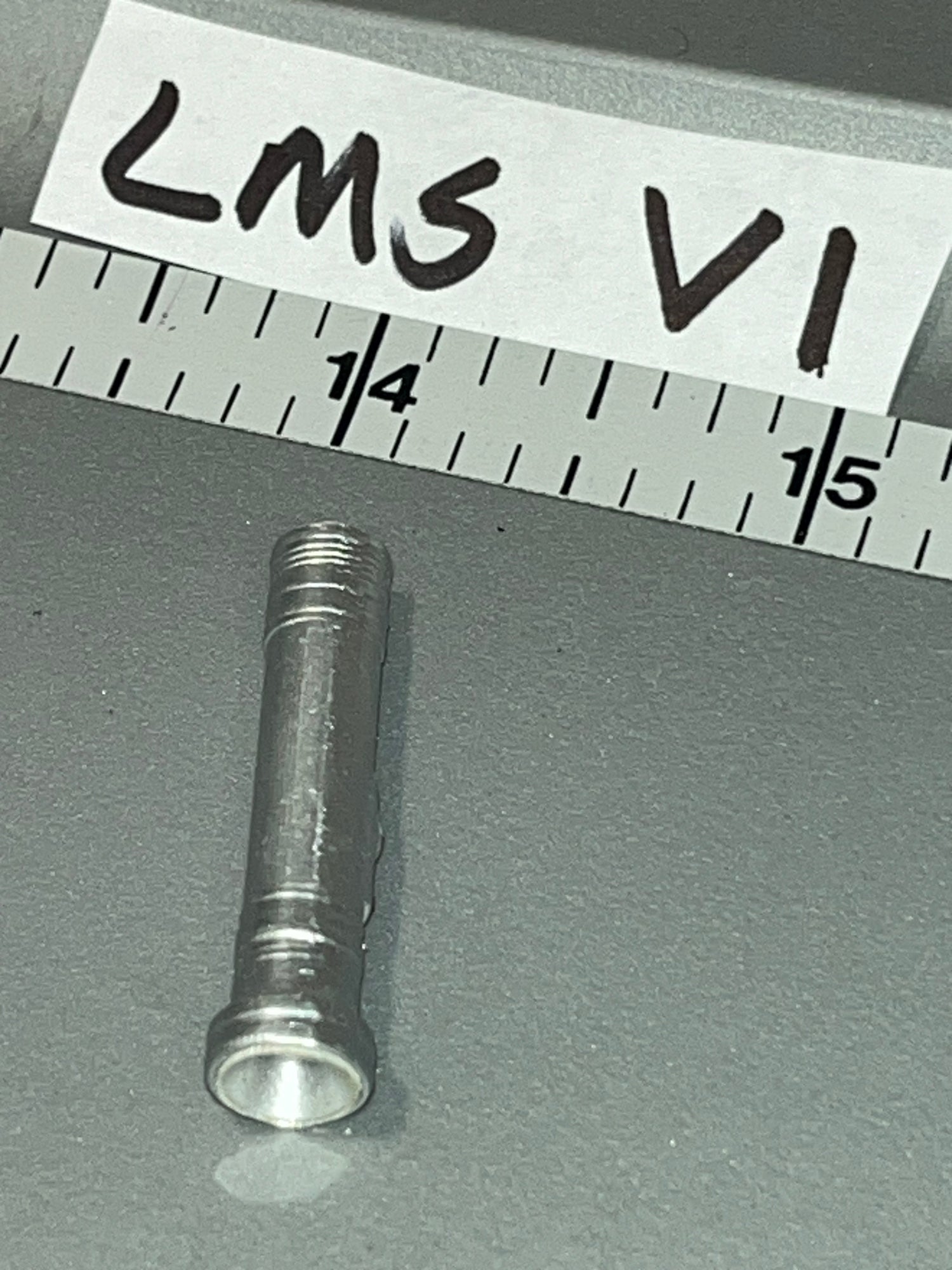 1:6 Korean War Chicom PLA Chinese Flashlight - Vietnam NVA - Flagset